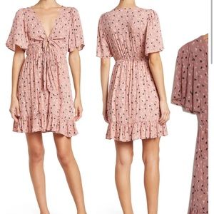 NWOT Lush Nordstrom Flutter Sleeve Flounce Mini Dress